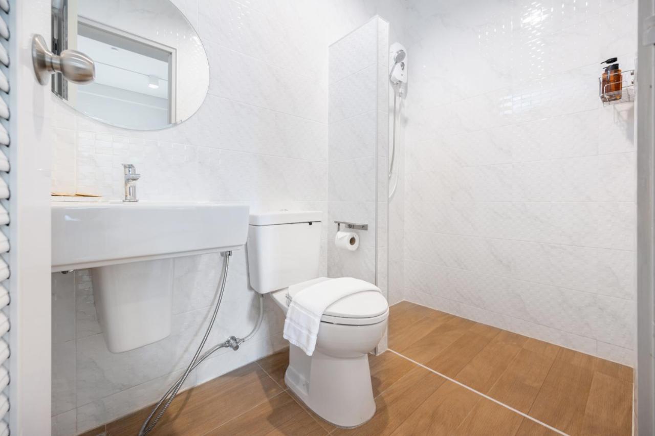 Hotel Wizpark Ratchada Bangkok Luaran gambar