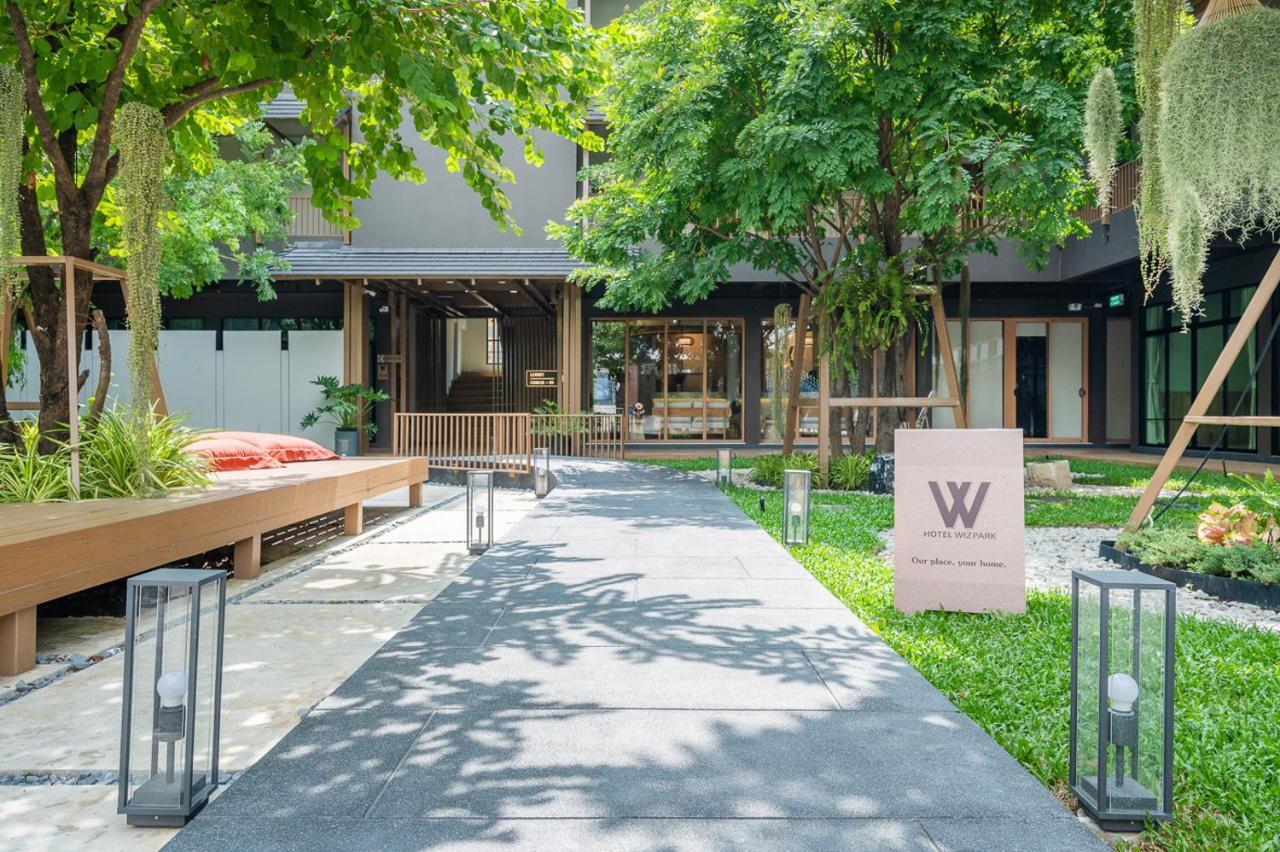 Hotel Wizpark Ratchada Bangkok Luaran gambar